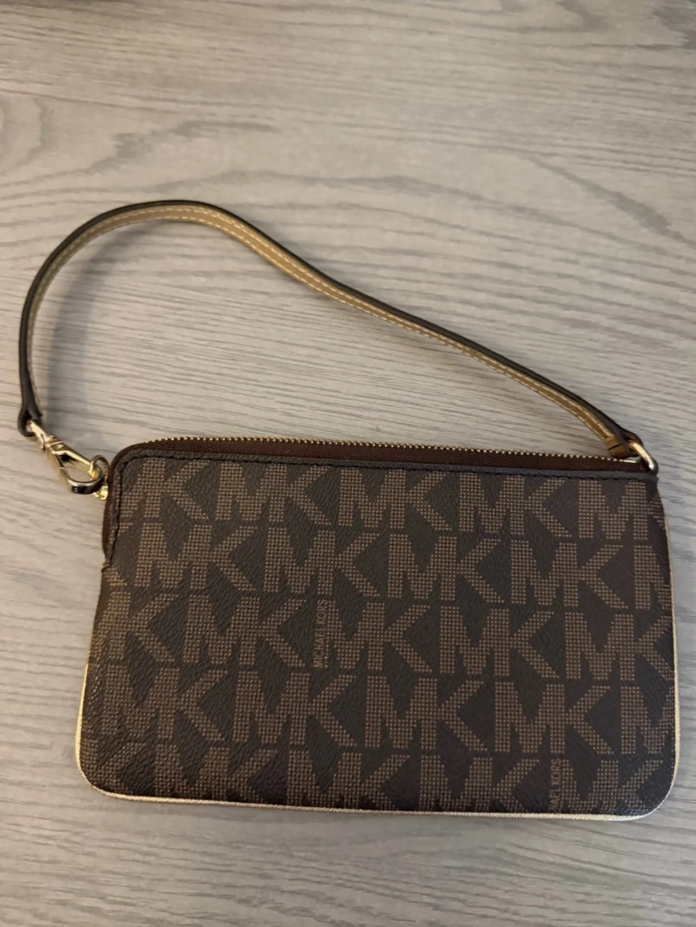 Michael Kors MK Signature Rocket Stars Wristlet Brown Gold Glitter